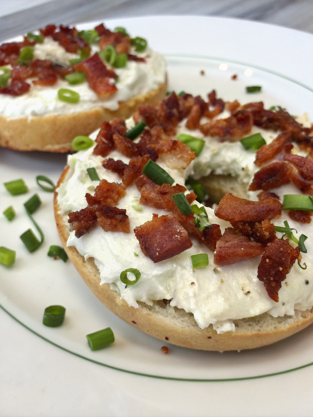 Copycat Bruegger’s Bacon Scallion Cream Cheese recipe